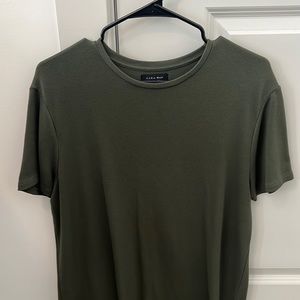 Zara Short Sleeve Dark Green T-Shirt (Large)